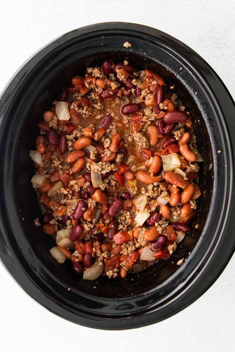 Crockpot Recipes With Deer Meat, Venison Chili Crockpot, Deer Chili Recipe Crockpot, Ground Venison Chili, Slow Cooker Venison Chili, Deer Chili Recipe, Healthy Chili Crockpot, Venison Chili Recipe, Chili Slow Cooker