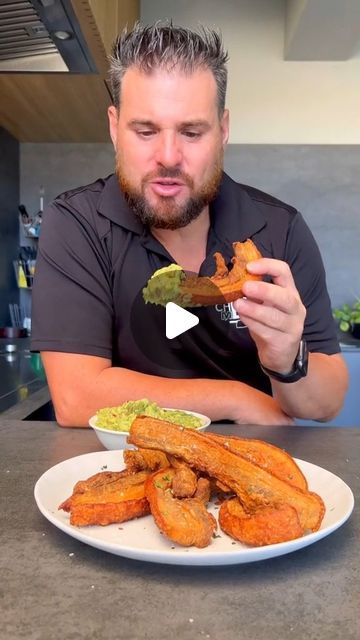 Mexican Chicharrones Recipe, Pork Chicharrones Recipe, Pork Belly Chicharrones, Chicharrones Recipe, Mexican Food Dishes, Healthy Keto Recipes, Avocado Guacamole, Boricua Recipes, Pork Belly Recipes