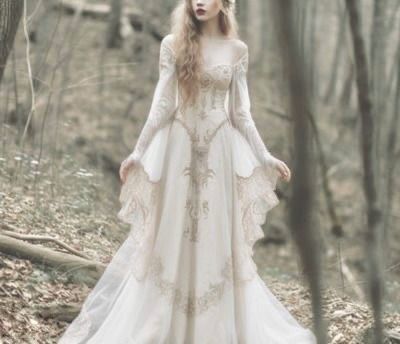 Long Sleeve Elven Wedding Dress, White Elvish Dress, Ivory Medieval Dress, Fairy Wedding Dresses Woodland, Fairy Wings Wedding Dress, Renesance Wedding Dress, Ren Fair Wedding Dress, Fantasy Fairy Wedding Dress, Modern Elvish Outfits