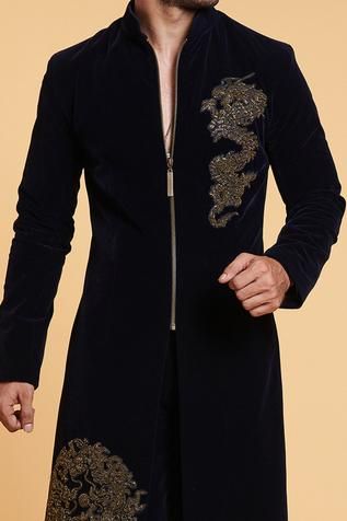 Men's Indowestern, Menswear Indian, Velvet Sherwani, Panjabi Design, Indowestern Outfits, Prom Outfits For Guys, Mens Party Wear, Blue Sherwani, Indian Wedding Clothes For Men