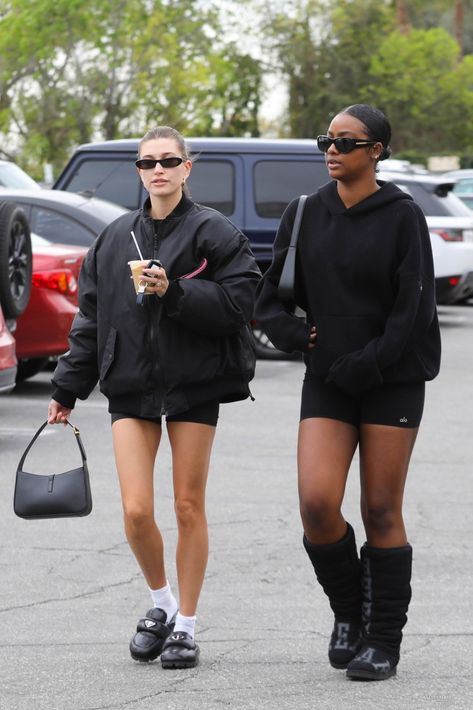 Hailey Bieber Style Street, Justine Skye Outfits, Justine Skye Style, Hailey Bieber Street Style, Hot Pilates, Hailey Bieber Style, New York Fits, Justine Skye, West Hollywood California