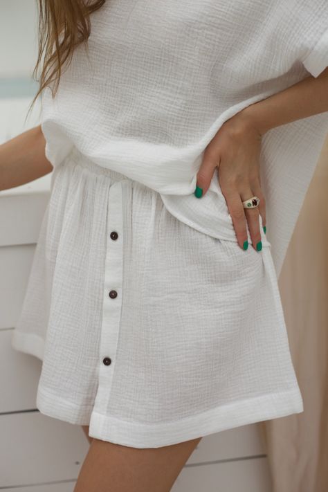 Skirt AIRY - Muslin Mini Skirt / A Line Mini Skirt Cotton Button Up High Waist for Woman / Sustainable Muslin Loungewear Skirt A Line, A Line Mini Skirt, Muslin Fabric, Cotton Muslin, Muslin Cotton, Timeless Pieces, Sustainable Fashion, Mini Skirt, High Waist