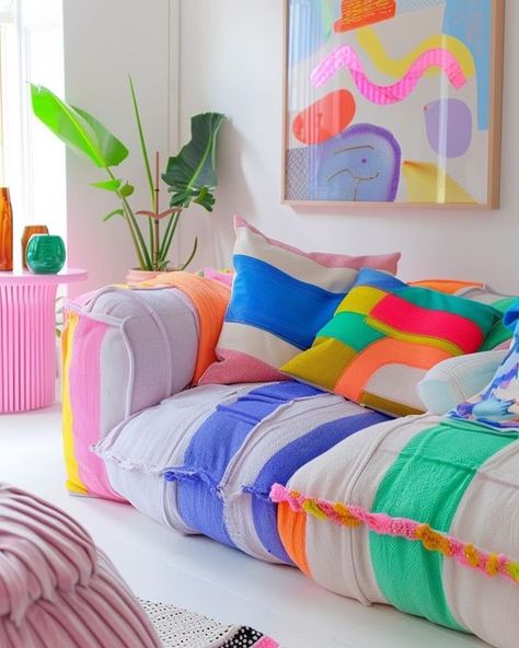 Bright Colors Interior Design, Colorful Bright Living Room, Scandinavian Interior Colorful, Pastel Interior Design, Bold Interior Design, Colorful Minimalist, Bright Decor, Fluffy Bedding, Deco Rose