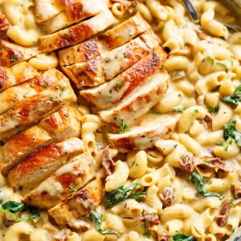 Tuscan Chicken Mac And Cheese, Chicken Macaroni And Cheese, Top Dinner Recipes, Chicken Mac And Cheese, Chicken Macaroni, Tuscan Chicken, One Pot Dinner, One Pot Pasta, Mac N Cheese Recipe