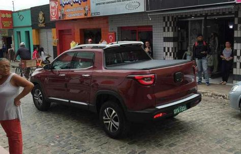 Fiat Toro in Pernambuco Cyti" street Fiat Toro, Volcano, Suv Car, Suv, Vehicles