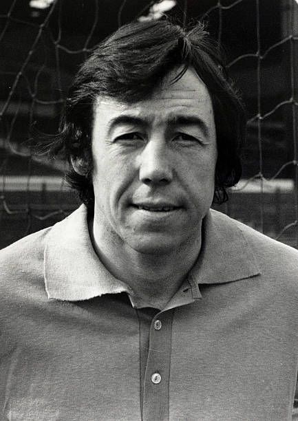 Stoke City goalkeeper Gordon Banks in 1971. Gordon Banks, Stoke City, Banks, 1970s, Historical Figures, Football, Art, American Football, Stoke City Fc