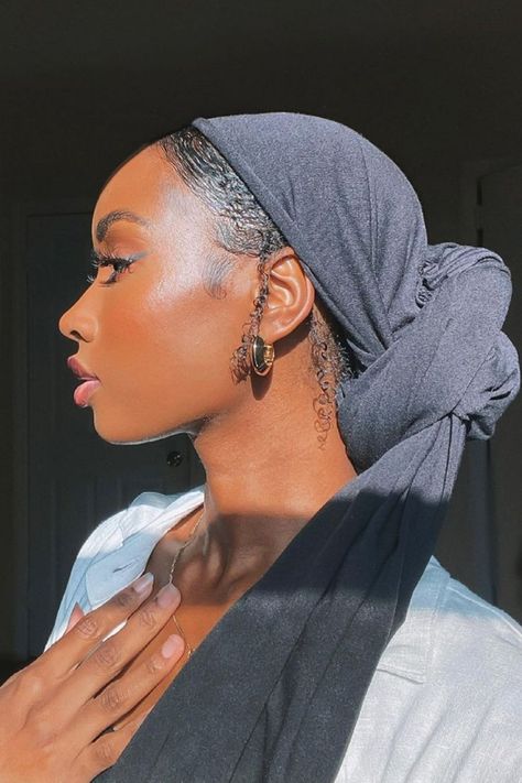 Wrap Hair, Natural Make Up Looks, Hair Scarf, Natural Make Up, Make Up Looks, Head Wrap, Brown Eyes, Head Scarf, Black Women