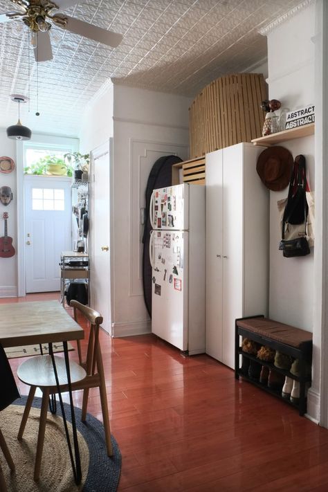 Railroad Apartment, Teak Bathmat, White Roman Shades, Organic Modern Bedroom, Apartment In Nyc, Modernist Interior, Mid Century Credenza, Apartment Dining Room, Window Shelves