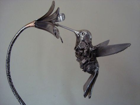 Scrap Metal Hummingbird, Scrap Sculpture, Metal Hummingbird, Metal Magic, Sheet Metal Art, Black Smithing, Welding Ideas, Silverware Art, Recycled Art Projects