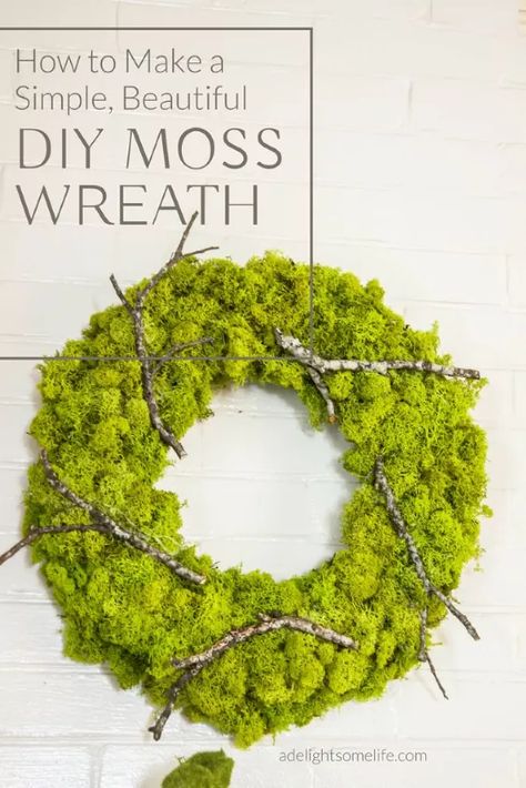 Diy Moss Wreath, Moss Projects, Moss Wreath Diy, Easter Wall Hanging, Diy Moss, Living Room Mantle, Moss Wreath, Colorful Things, Reindeer Moss