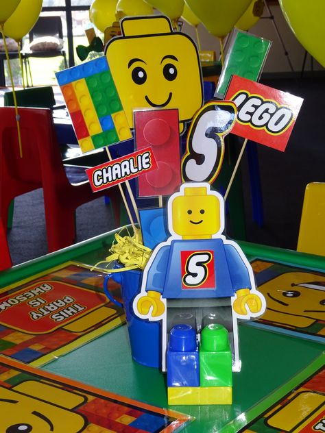 Lego Table Centerpieces, Lego Birthday Centerpieces, Lego Centerpieces, Lego Party Centerpieces, Lego Birthday Party Centerpieces, Lego Centerpiece Ideas, Lego Birthday Centerpieces Table Decorations, Table Lego, Lego Desk