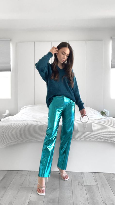 All blue outfit 💙⚡️ Metallic pants, Teal sweater, Blue sweater, Teal metallic pants, Spring outfit, and Cute spring outfit. Teal Monochromatic Outfit, Metallic Sweater Outfit, Teal Sweater Outfit, Teal Pants Outfit, Metallic Pants Outfit, All Blue Outfit, Paris Fall Fashion, Turquoise Clothes, Teal Pants