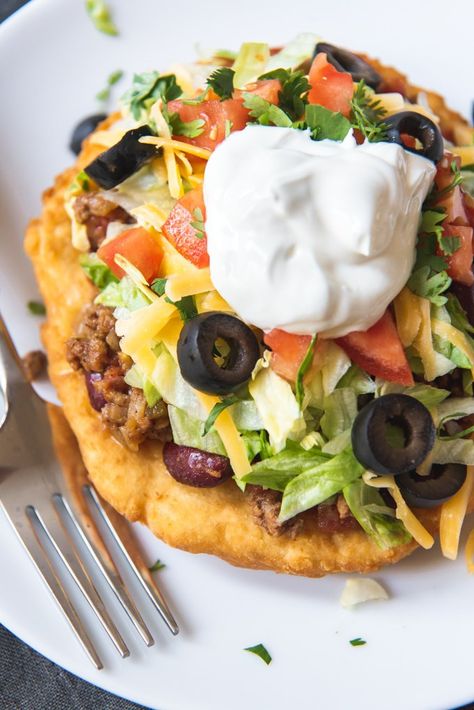 American Tacos, Indian Taco Recipes, Indian Taco, Navajo Fry Bread, Fry Bread Tacos, Navajo Tacos, Indian Bread Recipes, Indian Tacos, Fried Bread Recipe