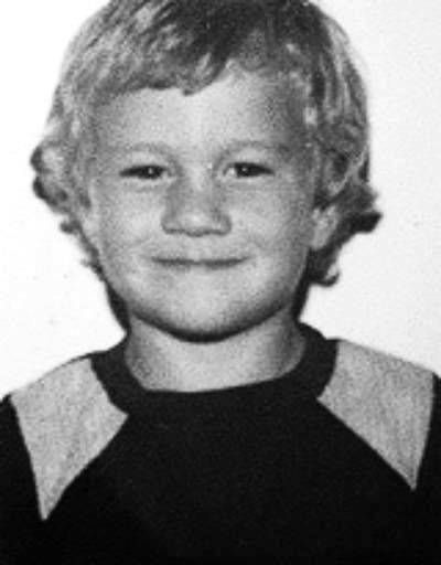 Young Heath Ledger in Black and Gray Sweater as a Kid Celebrity Baby Pictures, Young Movie, Celebrity Baby, Famous Kids, Young Celebrities, Australian Actors, Heath Ledger, Childhood Photos, Celebrity List