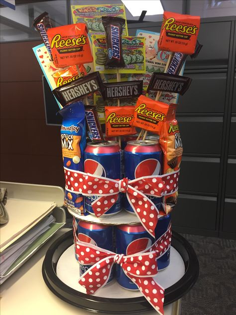 Soda can cake with candy and lottery tickets! Soda Can Cake, Soda Can Cakes, Retirement Party Favors, Soda Cake, Chocolate Bouquet Diy, Cake In A Can, Candy Grams, Birthday Flowers Bouquet, Pastor Appreciation