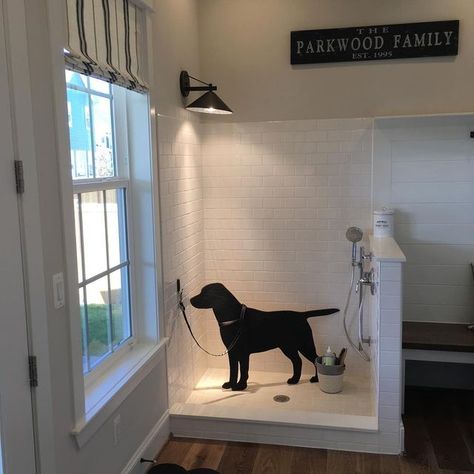 Amy Larsen Miller on Instagram: "Dog Wash #interiordesign #designmom #home #doglove #doglover #dogwash #mudroom #stapletondenver" Dogwash Mudroom, Dog Bathing Station, Grooming Room, Boot Room Utility, Landry Room, Pet Washing Station, Pet Station, Mudroom Remodel, Wash Station