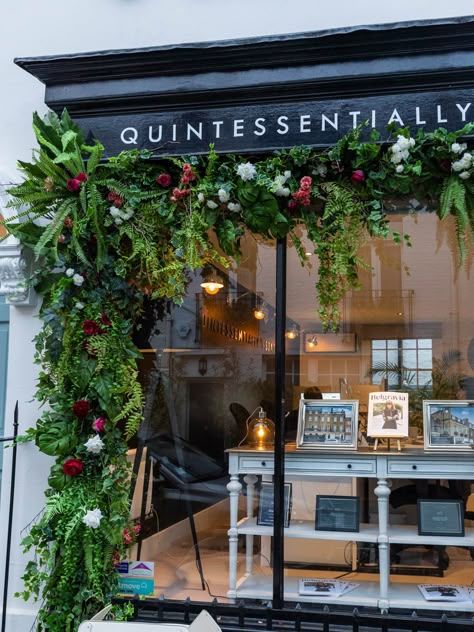 Artificial realistic greenery Storefront Greenery, Storefront Floral Installation, Salon Window Display, 2023 Decor, Artificial Green Wall, Flower Shop Design, Decoration Vitrine, Small Coffee Shop, Christmas Window Display