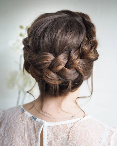 Wedding Hairdos, Braided Crown Hairstyles, Classic Updo, Wedding Braids, Hairdo Wedding, Hair Upstyles, Halo Hair, Crown Braid, Braided Hairstyles Easy