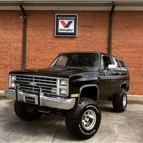 Blazer K5, Chevy Stepside, Chevy 4x4, Chevy Diesel Trucks, Chevy Blazer, Lifted Chevy Trucks, Lifted Chevy, K5 Blazer, Old Pickup Trucks