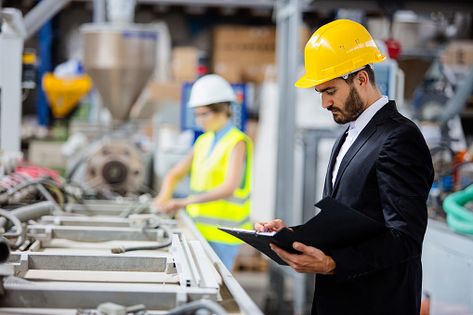 Un ingeniero industrial puede desempeñarse en áreas tan diferentes en una empresa como la logística, la administración, marketing, recursos humanos y sistemas de producción de bienes y servicios. Process Safety Management, Hvac Training, Cv Maker, Safety Audit, Workers Compensation Insurance, National Safety, Safety Inspection, Process Engineering, Occupational Health