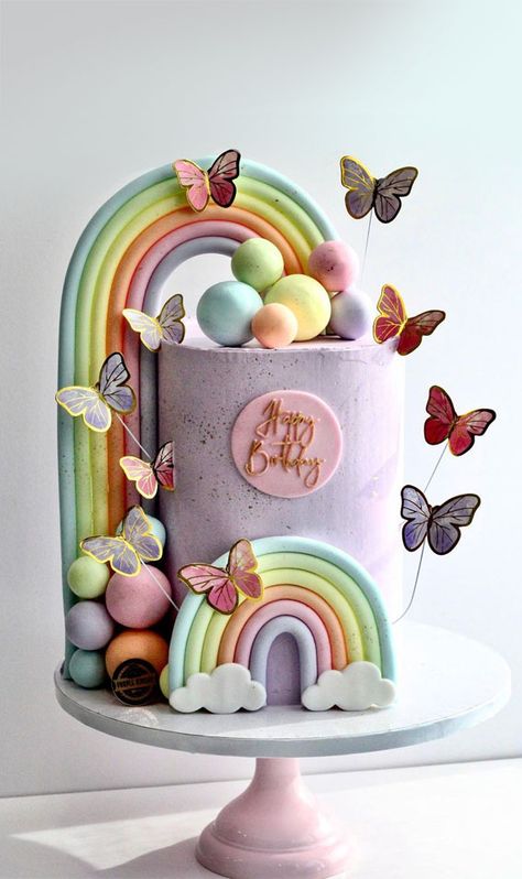 Renbow Cake Design, Purple Rainbow Cake, Light Purple Cake, Rainbow Cake Ideas, Cute Cake Ideas, Rainbow Cake Decoration, Baby 1st Birthday Cake, Rainbow Baking, Rainbow Cake Recipe