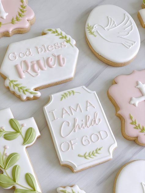 Bible Verse Cookies, Confirmation Cookies Decorated, Confirmation Sugar Cookies, Confirmation Decorated Cookies, God Bless Cookies, Baptism Cookies Decorated, Christian Royal Icing Cookies, Christening Cookies Girl, Baby Girl Baptism Cookies