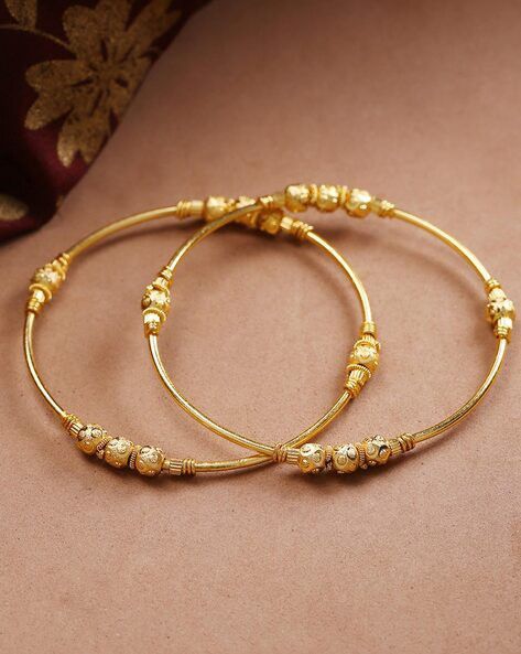 Simple Gold Bangle, Traditional Bangles, Bangle Design, Gold Bangles For Women, Gold Bangle Set, Modern Gold Jewelry, Gold Mangalsutra Designs, Gold Chain Design, Bangles Set