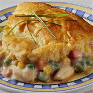 Easy Chicken Pot Pie from Bisquick® | Allrecipes Campbells Chicken Pot Pie, Bisquick Pot Pie Recipe, Bisquick Chicken Recipes, Bisquick Chicken Pot Pie, Pot Pie Recipe Easy, Turkey Pot Pie Recipe, Easy Chicken Pot Pie Recipe, Chicken Pot Pie Casserole, Homemade Chicken Pot Pie