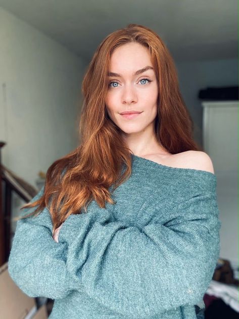 Catherine Cowles, Redhead Girl, Girl Crush, Country Girls, Redheads, One Shoulder Blouse, Fun Things To Do, A Photo, Turtle Neck