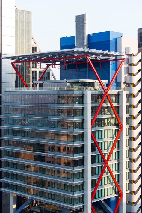 Ronstan Tensile Architecture supplied the project’s main steelwork contractor, Nepean Engineering, with the main roof terrace truss cables providing structural bracing of the substantial shading structure. The result is a terrace roof with an incredibly airy structural aesthetic, as the extremely strong truss cables are deceptively fine in appearance. 8 Chifley Square - Photo: Brett Boardman Shading Structure, Architecture Supplies, Tensile Architecture, Terrace Roof, Steel Architecture, Truss Structure, British Architecture, Architectural Engineering, Timber Buildings