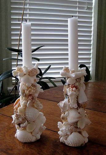 Hot glue shells to wooden candle holders for a new life! Beachy Crafts, Beautiful Seashells, Coastal Cabin, Beachy Stuff, Beach Themed Crafts, Beach Inspired Decor, Seashell Candles, Seashell Projects, Art Coquillage