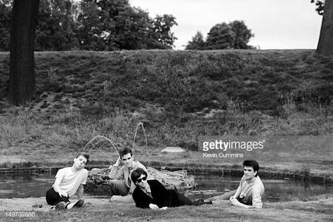 English alternative rock band The Smiths Dunham Massey Greater Manchester 7th September 1983 Left to right bassist Andy Rourke singer Morrissey... Andy Rourke, Mike Joyce, The Smiths Morrissey, Johnny Marr, Alternative Rock Bands, 80s Bands, Photo Pin, Charming Man, The Smiths