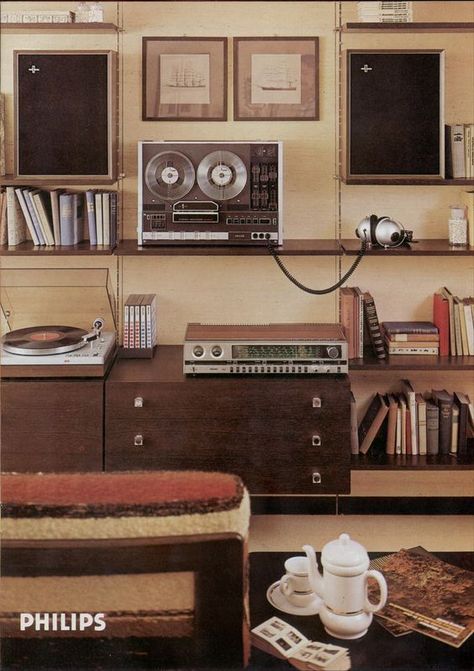 Old Radio, Record Room, Multi Room Audio, Audio Studio, Listening Room, Audio Room, Retro Interior, Home Audio Speakers, Record Players