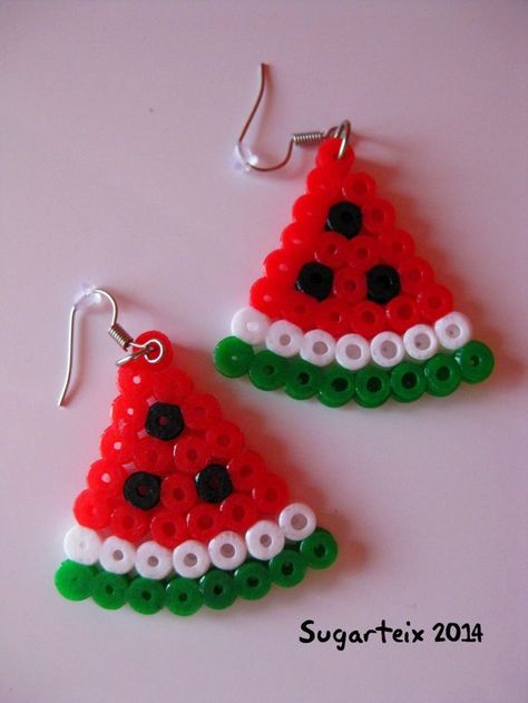 Mini Hama Beads, Watermelon Earrings, Melt Beads Patterns, Hamma Beads Ideas, Easy Perler Bead Patterns, Melty Bead Patterns, Pearl Beads Pattern, Easy Perler Beads Ideas, Fuse Bead Patterns