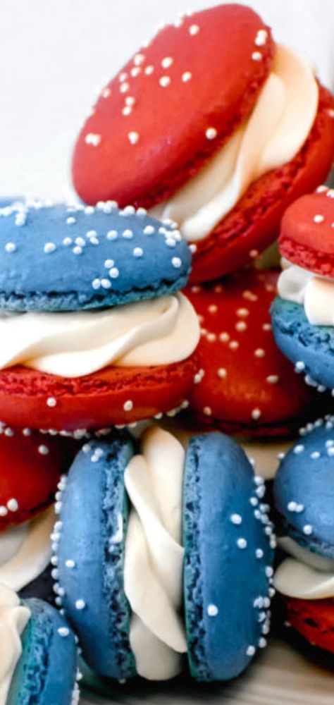 Blue Macarons, Mixed Berry Pie, Patriotic Treats, Macaron Template, American Buttercream, Buttercream Filling, Cream Cheese Eggs, Berry Pie, Blue Food