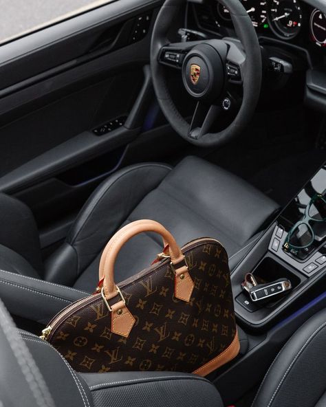 ALMA PM Louis Vuitton preowned handbag in a porsche car. Lv Alma, Louis Vuitton Alma Pm, Luxury Bags Collection, Alma Pm, Louis Vuitton Speedy 30, What In My Bag, Luxury Purses, Girly Accessories, Bags Designer Fashion