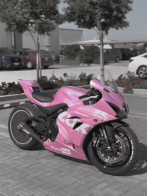 Pink Sports Bike, Pink Motorbike, Motorbike Illustration, Motos Suzuki, Meta Ads, Pink Motorcycle, Suzuki Gsxr 1000, Image Moto, Custom Sport Bikes