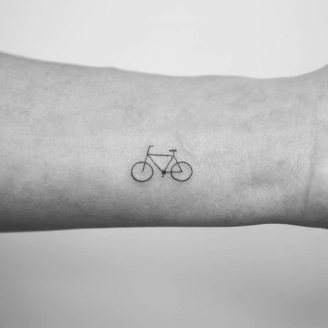 Minimalist Bicycle Tattoo, Vintage Bike Tattoo, Dainty Bike Tattoo, Tiny Bike Tattoo, Simple Bicycle Tattoo, Tiny Bicycle Tattoo, Rad Tattoo Ideas, Minimalist Bike Tattoo, Fine Line Bike Tattoo