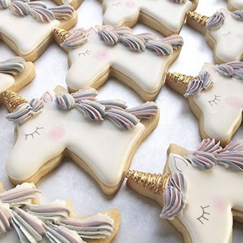 Amazon.com: Ann Clark Unicorn Head Cookie Cutter - 4 Inches - Tin Plated Steel: Kitchen & Dining Rainbow Cookie, Horse Cookies, Unicorn And Rainbow, Cookie Exchange Party, Unicorn Cookies, Winter Cookie, Rainbow Cookies, Cookie Tutorials, Unicorn Head