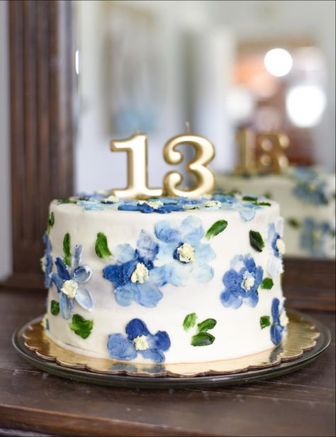 Blue floral pallet knife buttercream birthday cake thirteen Birthday Cake With Blue Flowers, Birthday Cake Blue Flowers, Blue Flower Cake Birthday, Hydrangea Birthday Cake, Blue Flower Birthday Party, Teal Birthday Cake For Women, Blue Birthday Cake For Girl, Hydrangea Birthday Party, Blue Floral Birthday Party