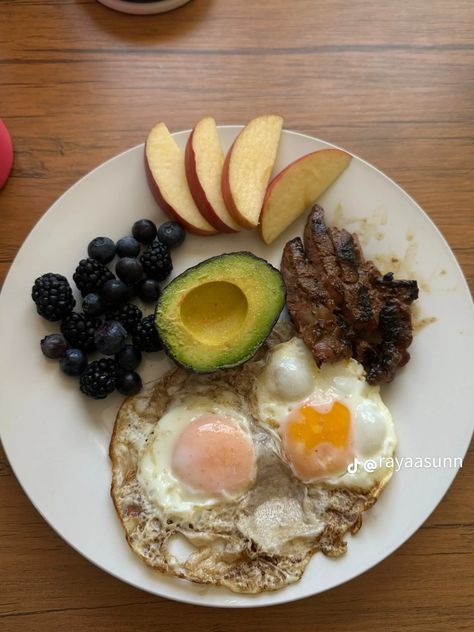 Wholefoods Breakfast, Real Food Breakfast, Animal Diet, Healthy Breakfast Snacks, Sweet Easy, Healthy Meal Ideas, Protein Food, Dish Ideas, Animal Based