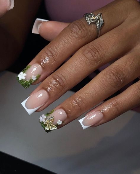 Kawaii Spring, Spring Nails Ideas, Nails Green, Colored Acrylic Nails, French Tip Acrylic Nails, Short Square Acrylic Nails, Long Acrylic Nails Coffin, Acrylic Nails Coffin Pink, Unique Acrylic Nails