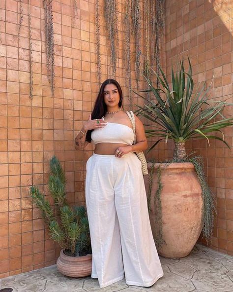 Mazatlan Mexico Outfits Plus Size, Vacation Style Plus Size, Holiday Outfit Inspo Plus Size, Vacay Outfits Summer Midsize, Mexico Outfits Vacation Plus Size, Elegant Summer Outfits Midsize, Summer Beach Outfit Midsize, Beach Looks Midsize, Medium Size Beach Outfit