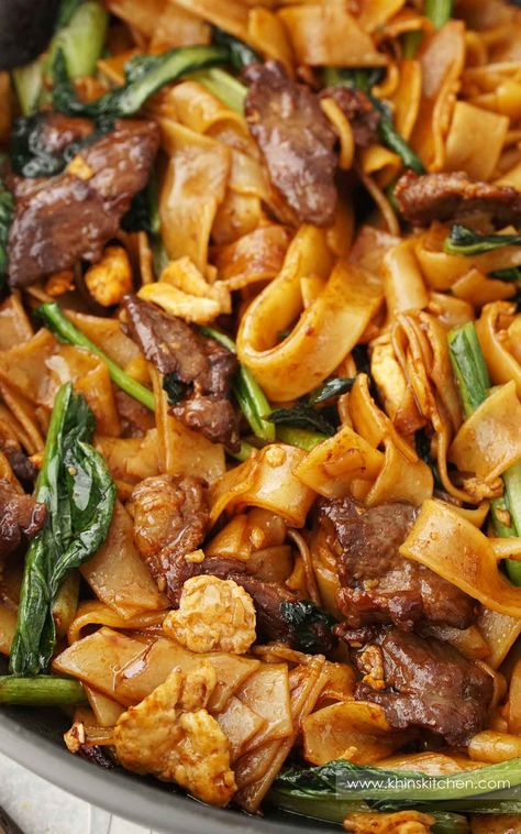 Flat Noodles Recipe, Pad See Ew Recipe, Wide Rice Noodles, Stir Fried Rice, Rice Noodles Stir Fry, Pad See Ew, Fry Noodles, Fried Rice Noodles, Love Recipe