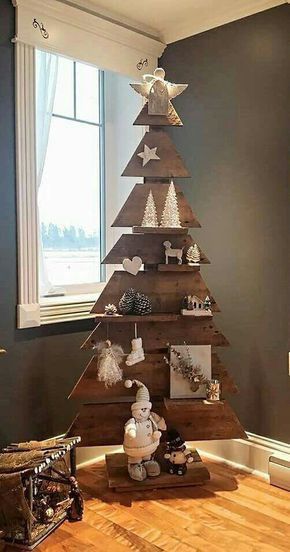 Pallet Christmas Tree, Pallet Christmas, Wooden Christmas Tree, Wood Christmas Tree, Christmas Tree Crafts, Christmas Wood Crafts, Wooden Christmas Trees, Noel Christmas, Wooden Christmas