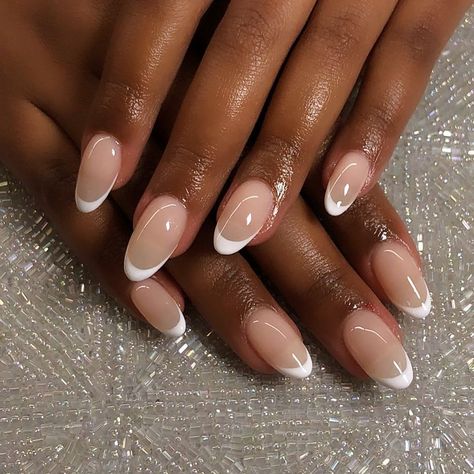 Wedding Nails Bridesmaid Acrylic, Nail Art Elegant, Oval Acrylic Nails, Pink Wedding Nails, Wedding Nails Bridesmaid, Bridesmaids Nails, Nails Bridesmaid, Nails For Bride, Nude Nail Designs