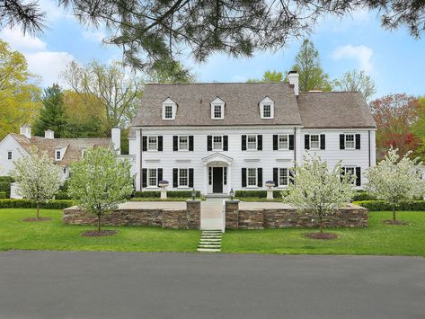 Calcutta Gold Marble Kitchen, Manor Mansion, Colonial House Exteriors, Business Place, Colonial Homes, Colonial Exterior, Farmhouse Remodel, Greenwich Ct, Grand Homes