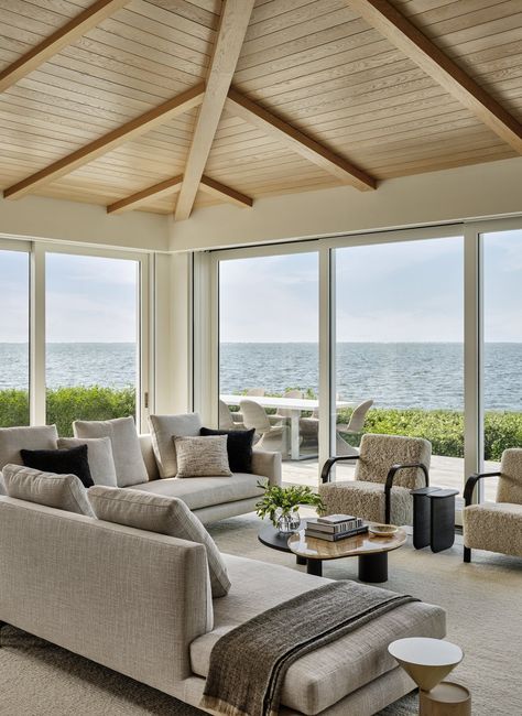 Long Island Seaside — Chango Bohemian Modern Living Room, Front Interior Design, Transitional Modern Living Room, Contemporary Minimalist Living Room, Eclectic Modern Living Room, Modern Transitional Living Room, Southwestern Living Room, Modern Living Room Design Ideas, Modern Contemporary Living