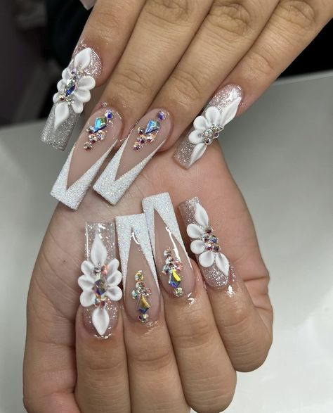 Easy Nail Designs For Beginners, Flower Decor Ideas, Nail Art Designs Valentines, Nail Art Designs Valentines Day, Nail Designs For Beginners, Easy Nail Designs, Nail Short, Valentines Day Nail, Secret Nails