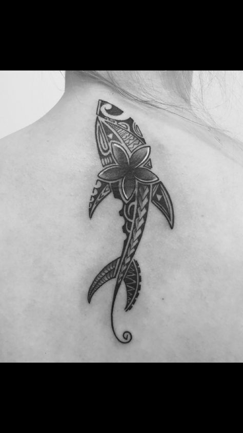 Shark cover up 😍 Whale Shark Tattoo, Dad Tattoo, Cute Hand Tattoos, Chic Tattoo, Flower Tattoo Back, Shark Tattoos, Dad Tattoos, Cover Up Tattoo, Book Art Drawings